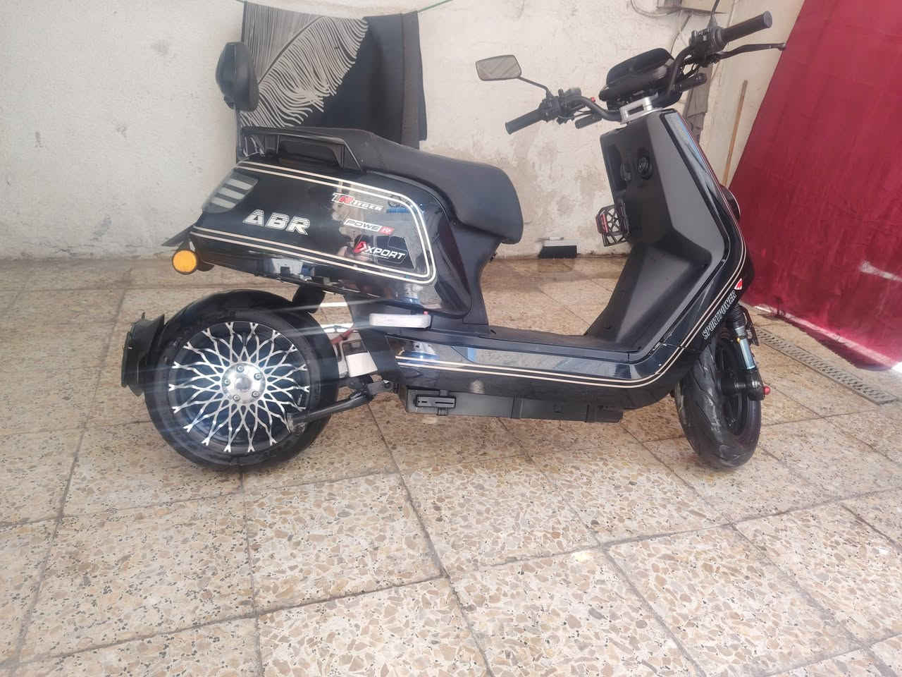 كاسحه شحن فول تزويد اصدارات خاصه موديل 2025 تاير عريض سرعة ١٢٠ حقيقي ١٤٠ جوبلسات قطع معدودة ***********
