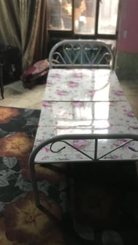 سرير • مع قفل • البلديات