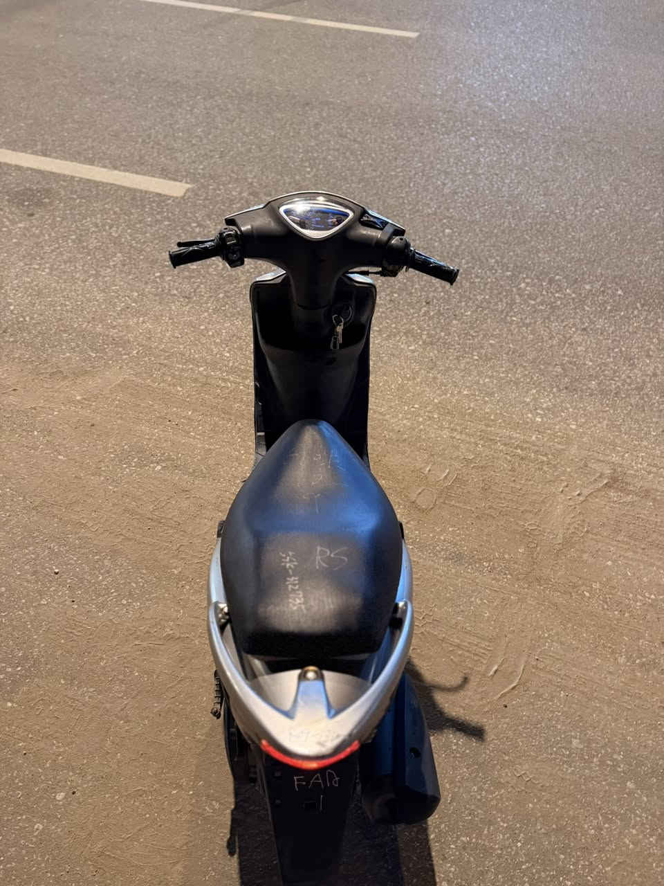 سلام عليكم ماكس عدله للبيع بلادي كلشي مامبدل بيها دراجة مامفتوحة نظيفة مكاني نجف سعر 750 باقي التفاصيل خاص او على الرقم ***********
