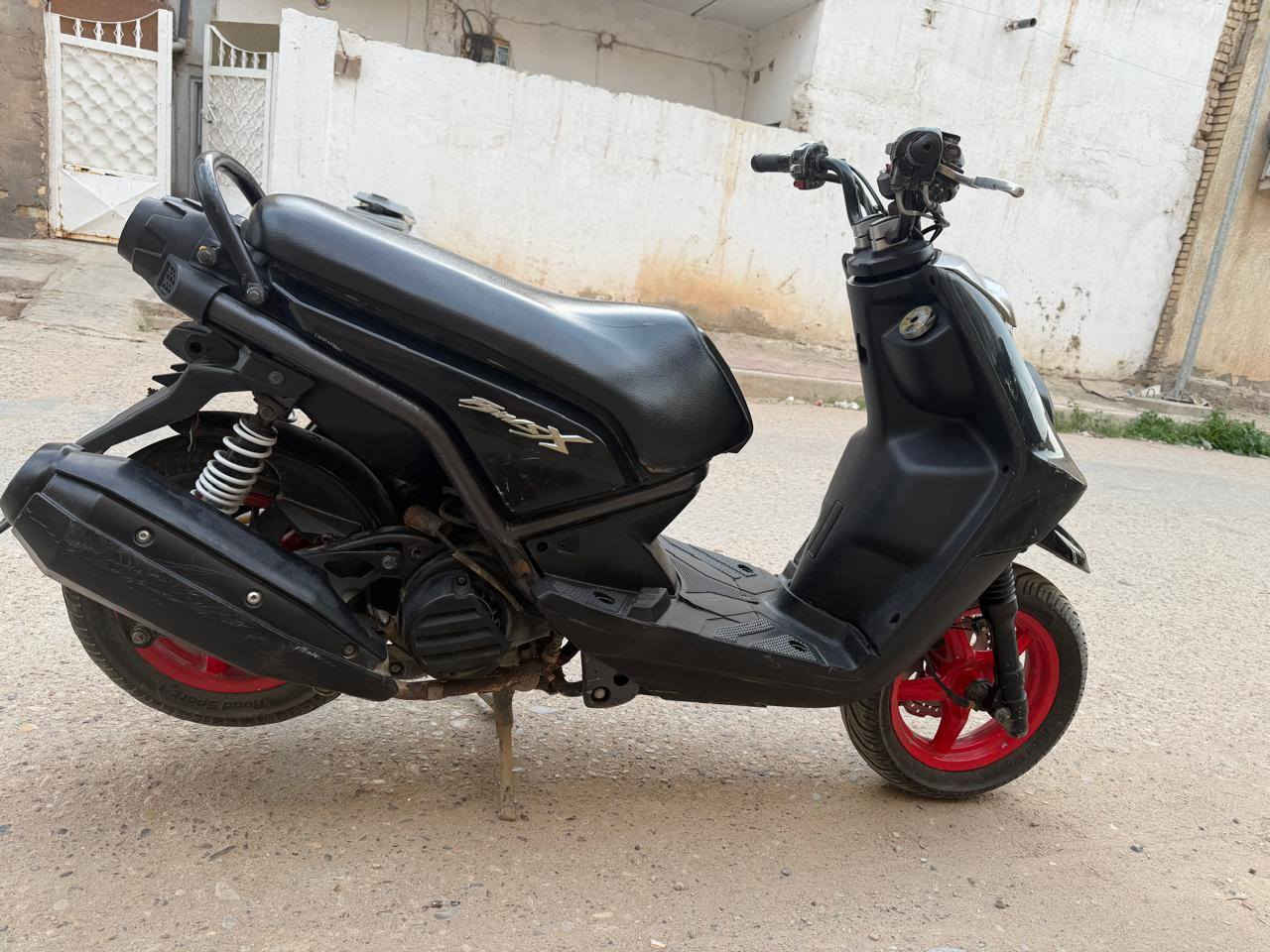 سكنس جبلي للبيع  نظيفة ما مفتوحة شرط الفحص
السعر مليون و250.وبيها مجال 
للأستفسار ***********
