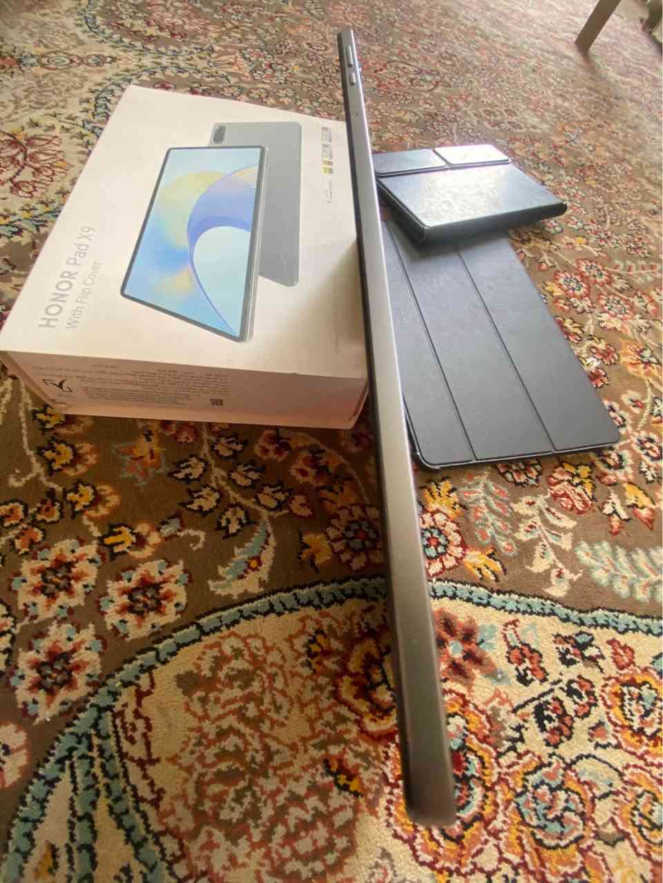 ضمان 2 سنه 2026 Ipad honor 12.1 9x bad غير مستعمل قليل شخط مابي كلش سلس  بوبجي120 فريم 
الشاشة,12.1 بوصة LCD بدقة 2560×1600 (2.5K)
معدل التحديث,120Hz
المعالج,Qualcomm Snapdragon 6 Gen 1
الكاميرا الخلفية,13MP
الكاميرا الأمامية,8MP
البطارية,8300mAh
الشحن,35W
الصوت,8 سماعات ستيريو
النظام,Android 13 مع MagicOS
الوزن,حوالي 555 جرام
السمك,6.9 مم
اعطيني سعر وخذه  جماعه270 لا تجيني أربيل, العراق


**إذا كنت صاحب هذا الإعلان وتريد حذفه لأي سبب، رجاءا أرسل رسالة إلى الدعم الفني**