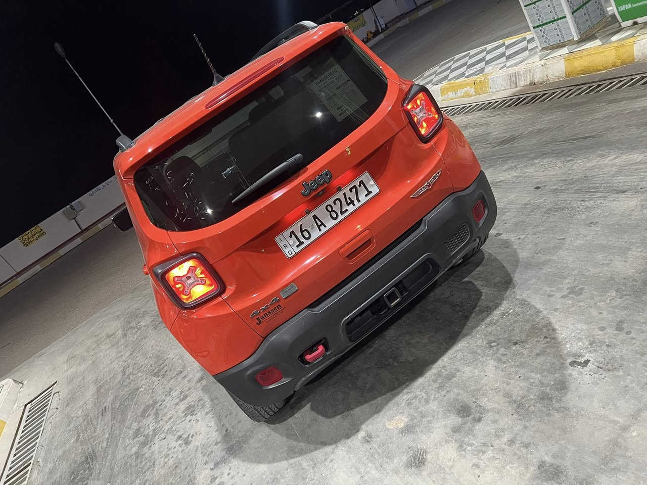 جيب رانكيد 2019 لون مميز🍑🍑 حادث بسيط جدآ سياره جديده كلش ماشيه 50 الف فقط فول مواصفات عدا البانوراما فور ويل سياره تو كلور قماره اسود بلادي…

مكان السياره/بابل القاسم
السعر/135
***********
