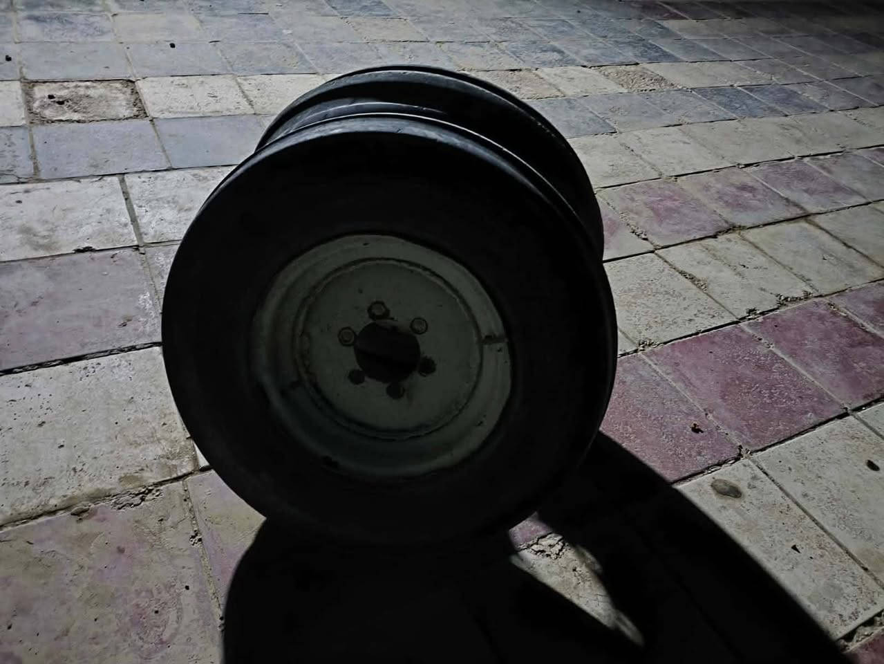 تايرات فيات الخلفيه للبيع زوج مع زوج تايرات الامامي  كامل مع الويل مشدودات كاملات  للبيع  بابل الطليعة اتصل  *********** رجاء المايشتري ومامحتاجهن  لايصرف  رصيد  كلهن السعر 850 واذا شراي بيهن مجال
