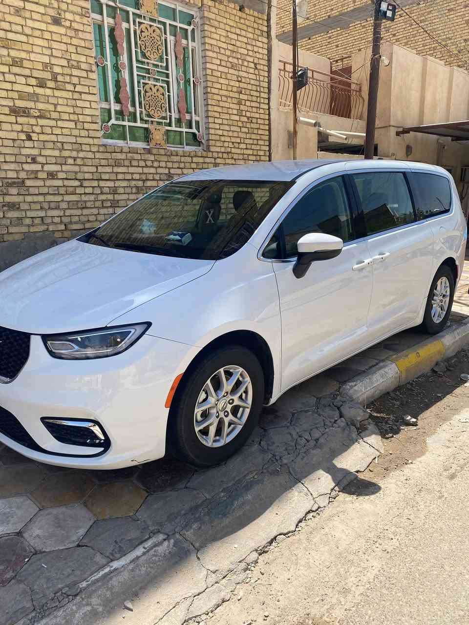 باسفيكا ٢٣  تورنك ال بانزين ضررها تقرير مكفوله من الضربه  والصبغ كفاله عامه بيها فقط رصاعات حالوب بالقماره  صغيره خفيفات جدا بالسونار ما مبينات  وشخطه صغيره بالجاملغ الايمن الخلفي ما مصلحها لان ما مبينه   ماشيه ٥٢ الف كيلومتر .يعني  ٣٨ لف ميل 
السعر ٢٦٥ سنويه باسمي مداور ثاني يوم .


**إذا كنت صاحب هذا الإعلان وتريد حذفه لأي سبب، رجاءا أرسل رسالة إلى الدعم الفني**
