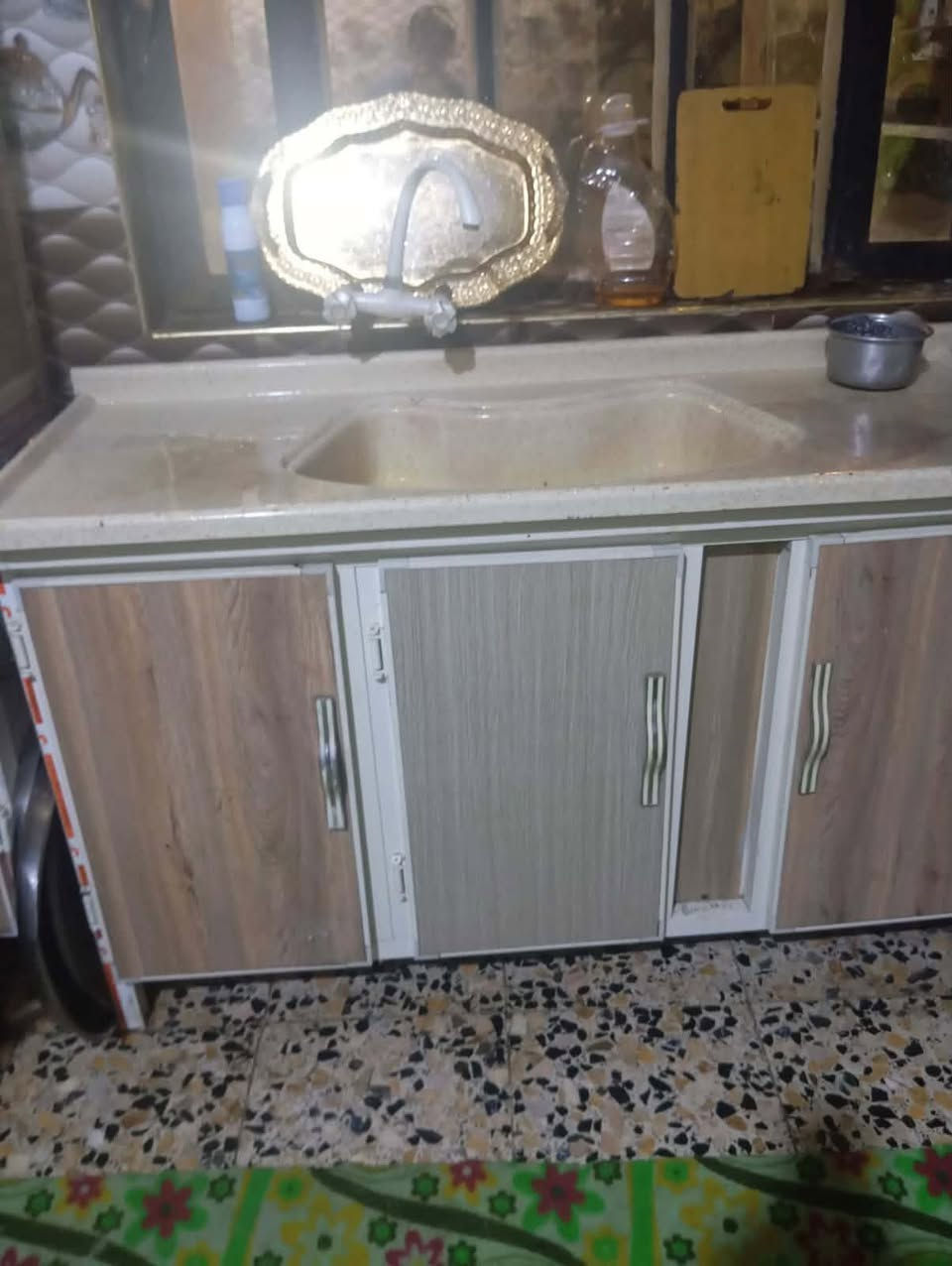 سلام عليكم كاونتر للبيع مترين ونص وسنك متر ونص والعارضه متر وطول مترين سعره 500  بي مجال مكانه بصره حيانيه


**إذا كنت صاحب هذا الإعلان وتريد حذفه لأي سبب، رجاءا أرسل رسالة إلى الدعم الفني**