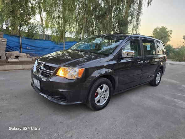 للبيع
سعر 128$
دوج كرفان  موديل 2012 ماشية 163 ألف
محرك ٦سلندر حجم ٣٦٠٠ كير اوتوماتيك شرط المحرك والكير ما مفتوح 
رقم نينوى  دولي رقم وسنوية جديد شرط التحويل 
بيها كوبون بانزين ⛽️ 
🚫 تبديل قطعتين وصبغ بخ ٣ قطع شرط شرط 
بدون دواخل شواصي وتكم ودوسات وبدنا امامي خلفي  شرط 
اربكات سليمة مرفوق صورها بأمريكا مع الصور 
مواصفات sxt 
٧ راكب  كشنات سياحي بلع كشن سايق كهرب
 ٣قطع تبريد ❄️
جامات فتل كهرب
ابواب وصندوق ميكانيك
  شاشة قلاب بلاد كامره 
فول تحكمات ستيرن كروز سرعة مانع انزلاق 
نظام ايكو تقليل بانزين 
طخم تاير ويل كب جديد 
موصل الايسر 
***********
***********
