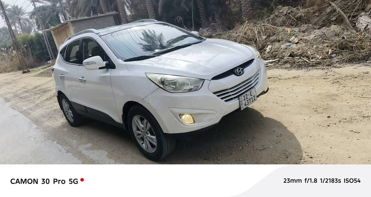 السلام عليكم توسان موديل 2013 خليجي نص فول تحكم ستيرن شاشة اربعة دسك خمسة ويل كب حساس خلفي اشاير بالمري السيارة بيه جاملغ امامي مبدل فقط مكفولة من الصبغ بيه بارد قليل مكينه كير حداديه تخم تاير تبريد كهربائيات كله جديد منظومه زنون كامله رقم وهزه جدليدل2030 باسمي تريد تحويل تريد وكاله السعر 130 مكان السيارة كربلاء مامتواجد عالفيس للاستفسار اتصل ***********
