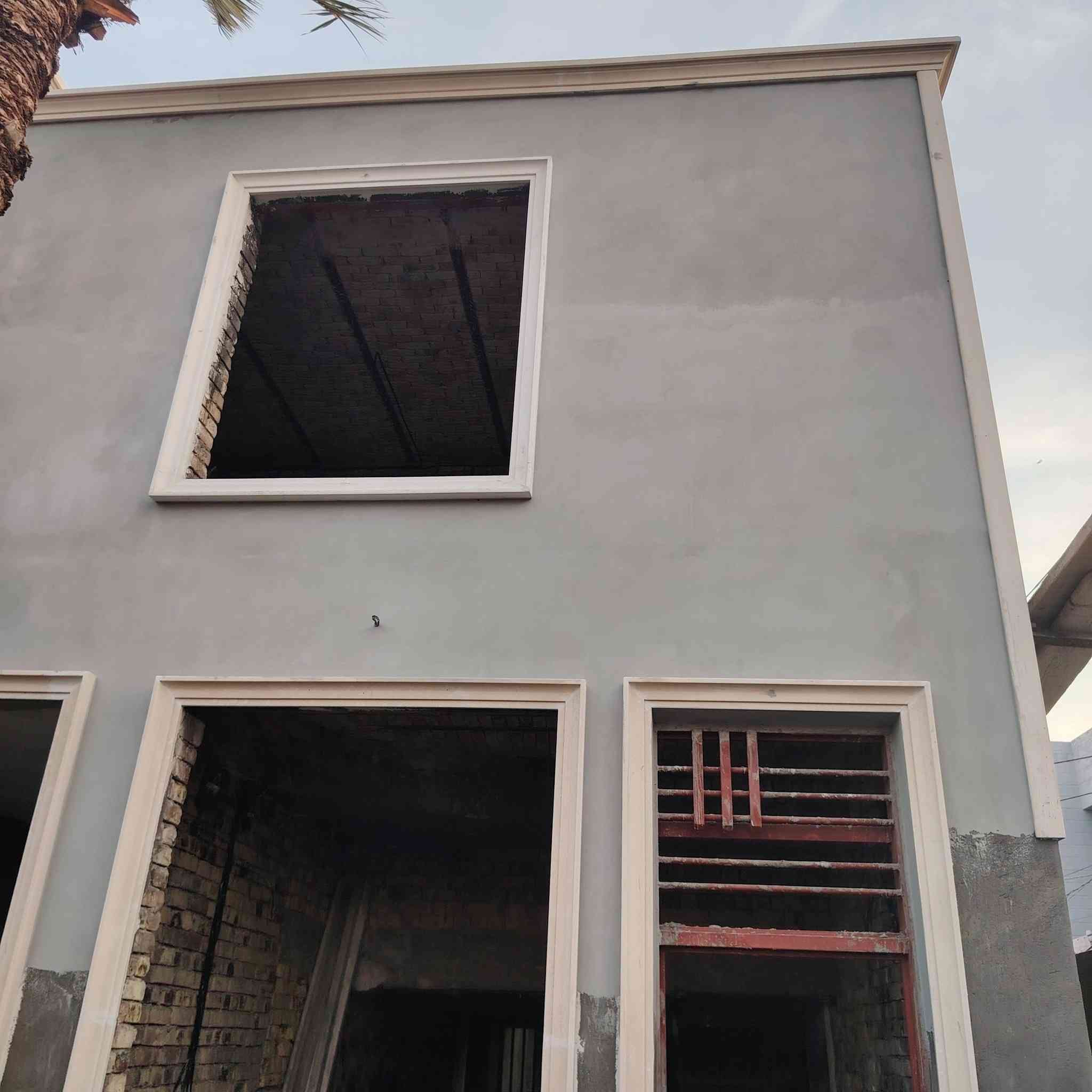 السلام عليكم خلفه لبخ ابياض وجراره وتكنيد شغل واجهات وديكورات وفوم وتقطيع وابياض رقمي للتواصل واتساب واتصال ***********
