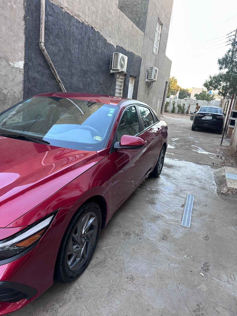 السلام عليكم للبيع
النترا ٢٠٢٤ وارد امريكي
 بانزين محرك الفين دوش 
مواصفاته نص فول يعني 
حادثه جاملغ وشويه من البنيد بارد  
مرقم وكامل بغداد الدولي جديد تحويل مباشر 
 وسياره بسمي جديده وجاهزه مابيه اي مصرف بعده بشرط بحاله وكاله وكلشي بيه جديد
مكاني بغداد الدورة 
اي استفسار عن  الاتصال بلرقم
***********
