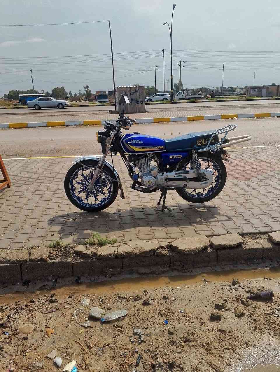 دراجه لبيع نامه برو ماشيه 4000 فول شلعه بدلت كلجات قبل 20 يوم العنوان ديالى العضيم سعر 750 وييه مجال رقم ***********
