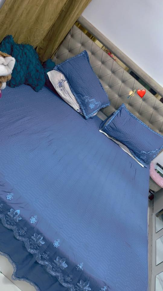 سرير مع مرايه عموديه. وشازلون مخزن للبيع


**إذا كنت صاحب هذا الإعلان وتريد حذفه لأي سبب، رجاءا أرسل رسالة إلى الدعم الفني**