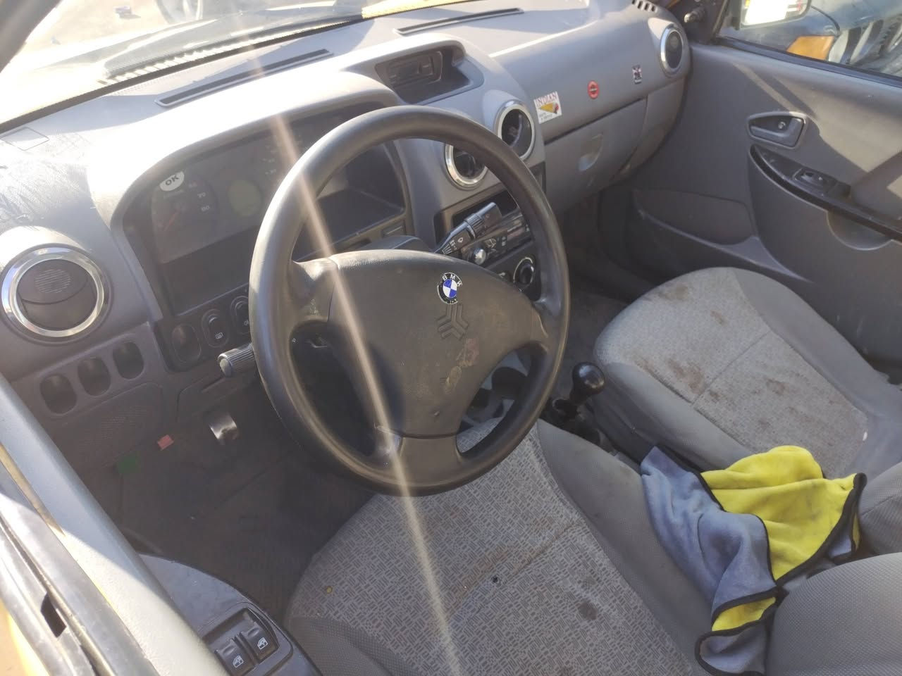 سلام عليكم سايبه للبيع سياره خير من الله موديل ١٤ رقم انكليزي تخم تاير جديد مكينه بل كارتون بس الكير الول يفلت ٠٧٨٥٤٨٨٠٩٩ مكاني كربلاء الحر ***********
