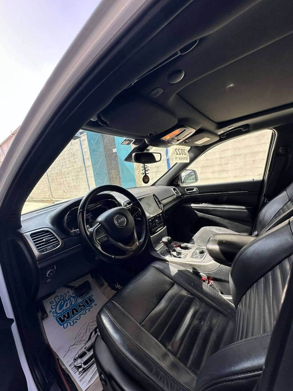 السلام  عليكم ورحمة الله وبركاته
‏‎‏‎       ——— لـلـبـيع  ———

جيب گراند شيروكي - Jeep Grand Cherokee

‏‎‏‎وراد خليجي .    وكاله هارلم

‏‎‏‎الموديل           —    2022 هارلم

فئة.                 —   استيراد شركة هارلم 

حجم المكينه   —     3600/ V6

‏‎‏‎اللون               —     ابيض     

‏‎‏‎المسافه المقطوعه — 75 ميل

‏‎

‏‎‏‎المواصفات 
‏‎‏‎- بصمة تشغيل 
‏‎‏‎- بصمة أبواب 
‏‎‏‎-تشغيل عن بعد 
‏‎‏‎-ترحيب عند الاقتراب 
-رادار امامي 
-رادار جانبي 
-رادار خلفي 
-تحديد مسار 
-تنبيه قبل الاصطدام 
‏‎‏‎-كشنات جلد 
- شاشه ديجتال 
-ستيرن كهربائي 
-اشاره بالمرايه 
-حساس امامي خلفي 
-بردات خلفيه ‏‎
‏‎‏‎-شاشه كبيره تدعم نظام الأبل كار باي ونظام الاندرويد
-شاشه عداد ديجتال
-فتحت سقف بانوراما 
‏‎-اوتو ستوب
‏‎-وضعيات قياده 
‏‎‏‎-كشنات تدفئة 
-كشن السايق خزن ميمور
-كشنات اماميه تبريد 
-ستيرن تدفئة
‏‎‏‎- ستيرن بحركه كهربائيه 
‏‎‏‎- تبريد مركزي 
‏‎‏‎- بگ لايت LED 
‏‎-صندوق كهربائي 
‏‎‏‎-كرسي السايق والراكب بحركة كهربائيه 
‏‎‏‎-تحكم ستيرن جهتين 
‏‎‏‎-تحديد سرعه 
‏‎‏‎-مانع انزلاق 
‏‎‏‎-ليد نهاري
‏‎‏‎-كامره خلفيه دواره 
‏‎‏‎باقي المواصفات المعروفه 

‏‎‏‎السعر            — 325

‏‎‏‎رقم السياره    — اربيل هزه جديده

‏‎‏‎موقع  السياره — بغداد

‏‎‏‎للأستفسار.     — *********** وتساب

