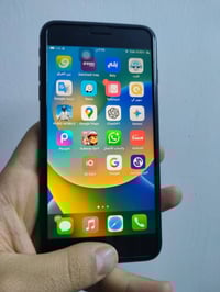 آيفون ٨ بلس • ٦٤ • بطارية ١٠٠٪