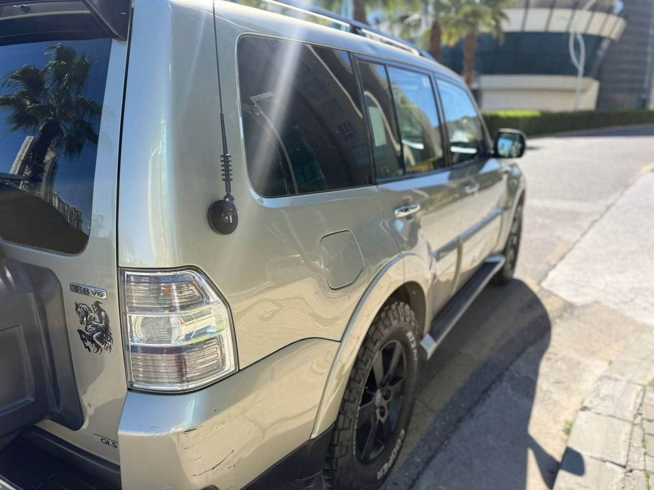 للبيع متسيوبوشي باجيرو حبتور 2008 السياره كلين ومكفوله كفاله عامة  رقم بغداد الجديد 
المكينة مبدلها جديده وشادها مال كصة ماشيه 3000 كبل مكفول مسويلها ادامة عامة من كل النواحي منظومة بازين ومنظومة تبريد وبالاضافة الى ادامة للكير من ناحية الفلتر والدهن مبدل جديد حالياً ماشية 190 الف كيلو متر غرفتها جديده وشادلها شاشة نوعية مميازه جداً تخم تاير جبلي جديد مكان السياره بغداد الاعلام

السعر 125 ورقة وبيها مجال قليل 
للتواصل وتس اب ‭0772 609 8066‬ بغداد, العراق
