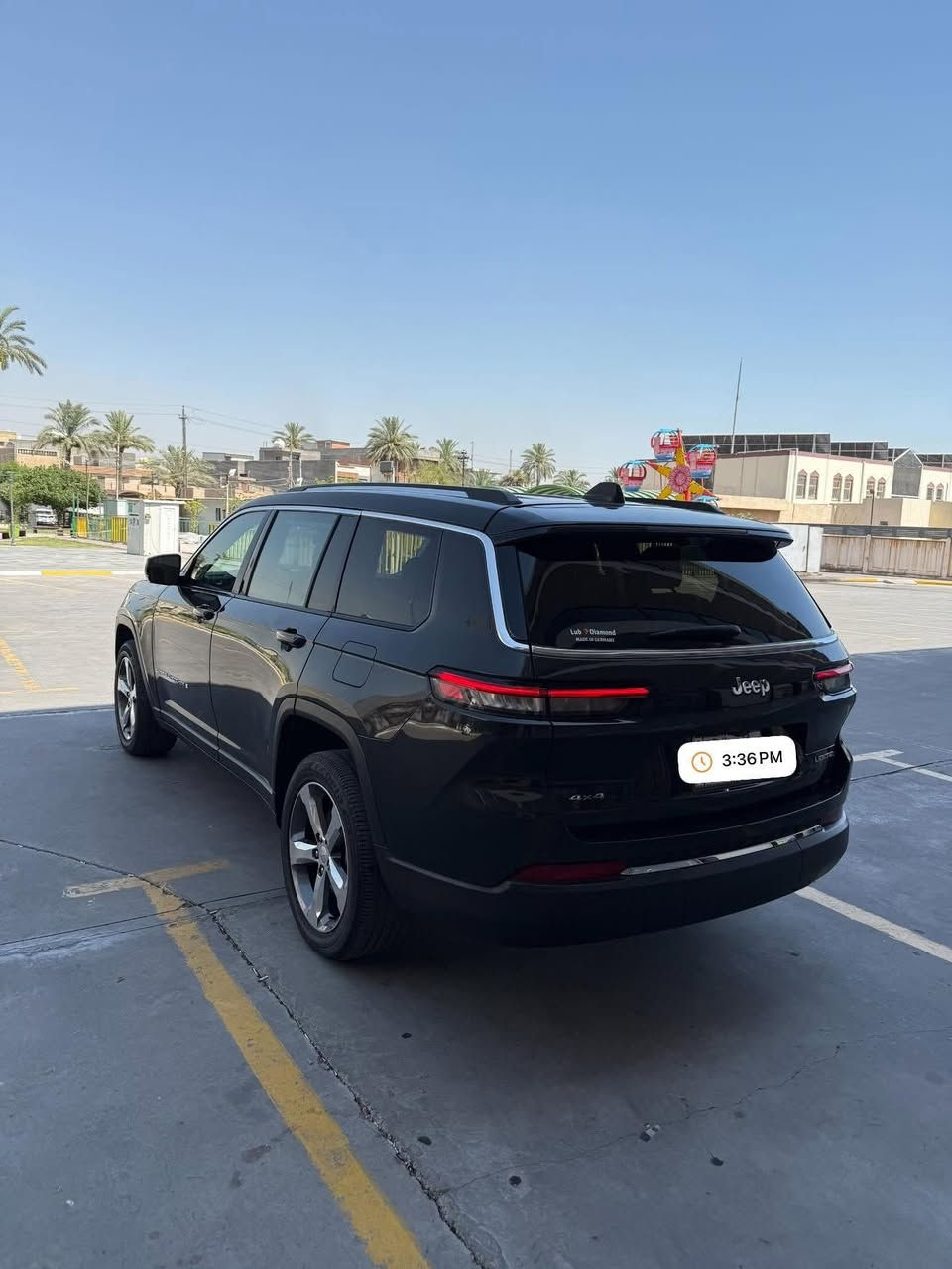 السلام وعليكم
للبيع2024 Jeep Grand Cherokee L Limited
جيب ليمتد بلاص يعني فول ١ على ١
رقم بغداد الجديد
بأسمي تحويل ثاني يوم
لون اسود كذاب  
ماشية 28000 

المواصفات:-
بصمة تشغيل 
بصمة ابواب وصندوق
ثلاث شاشات بالدشبول 
تشغيل عن بعد 
بانراما 
كشنات Vib منفصل 
كشنات تدفئة تبريد 
تبريد منفصل ثلاث قطع
شاشة جبيرة
كير ماوس 
درايف مود 
انظمة قيادة
وتحكم بالقيادة
صندوق كهرباء
كشنات جلد لون بيجي 
كشنات كهرباء
كشن خزن ميموري
سستم صوت ALBINE
نقط عمياء
رادار امامي
رادار جوانب
تحديد مسار 
وقوف ذاتي
حساسات امامي خلفي 
مراية وسطية كامرة
٥كامرات ٣٦٠
هند بريك دكمة
تحكم استيرن
هيتر استيرن
شفتات استيرن
 منافذ تايب سي
لايتات زينون 
لدات امامي
بكلايت لد 
سبير منازل
جام اوتو
ويل كب كروم 

السيارة بيهة صبغ بنيد وجاملغ
بدون دواخل شرط الفحص 
السيارة جاهزة بدون اي نقص   
اي استفسارت تعال خاص او اتصل
***********
عنوان بغداد
حي الخضراء
