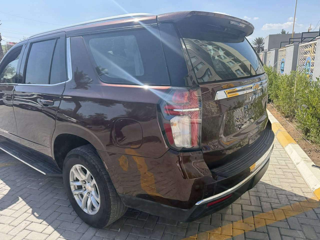 السلام عليكم 
تاهو Ls
موديل ٢٠٢٣
مواصفات عاديه
(بيه حزام صبغ طخطخات 
دخول جديد حره تحويل ثاني يوم
مكانه بغداد 
سعره ٣٣٠ ورقه مال بيع مع رقم 
للاستفسار 
***********
