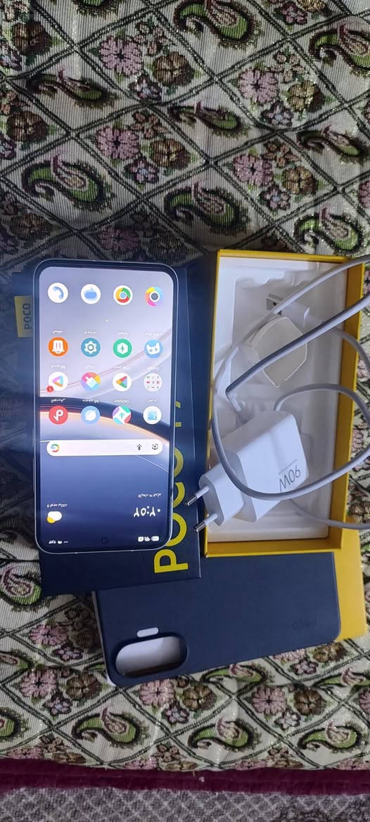 السلام عليكم اخوان جهاز بوكو اف٧ الجهاز صار أقل عشرين يوم يمي الجهاز غني عن التعريف بطاريه 6500بوبجي 120الجهاز كلش نضيف ذاكره 512 سعره 480.للستفسار***********
