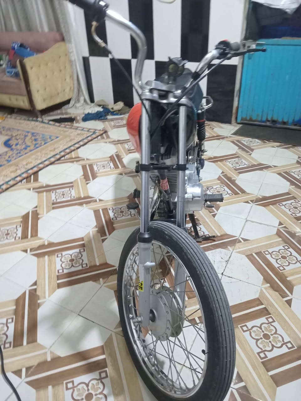 سلام عليكم نامه كلك بدون  محرك مفتوح بس بستم 
السعر 550 وبيه مجال قليل ***********
