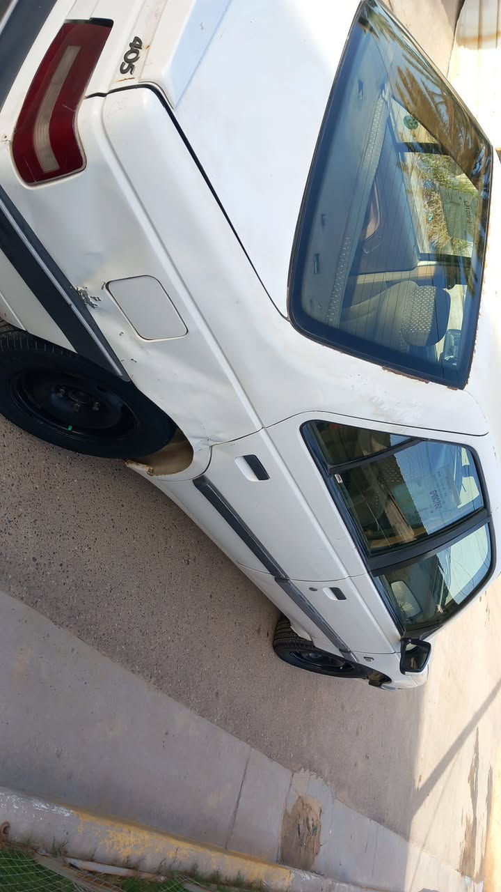 سلام عليكم بيجو لميس 2013  مبدل جاملغ امامي وضربه مثل ماموضح بل صوره سنويه جديده رقم نكليزي 34 وبيه مجال حك الجيه  ***********
