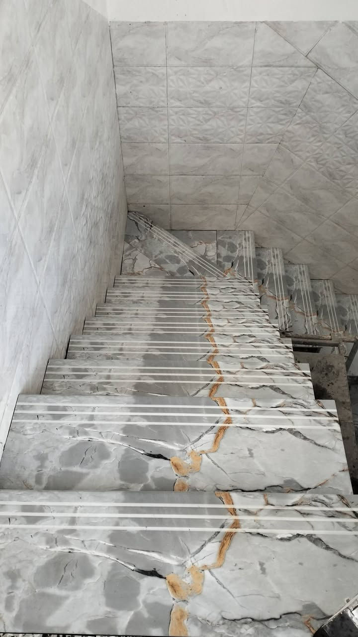 خلفه سيراميك جدران ارظيه بورسلين كاشي بايات   ***********     ***********
