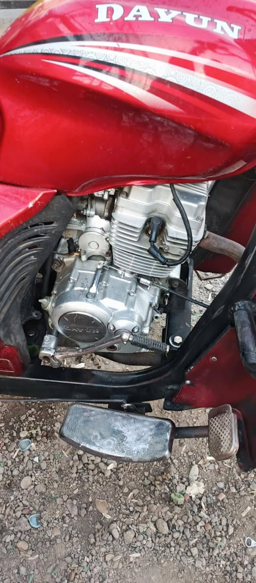 سلام عليكم ستوته دايوان موديل 18اوراق اصولي ستوته عل بلادي عنوان بغداد ابوغريب قريه ذهب البيض ***********تواصل عل رقم
