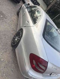 عدي هاي الحلوه موديل 2002 فول مواصفات ولا قطره صبغ  اللبيع سياره حلوه ...