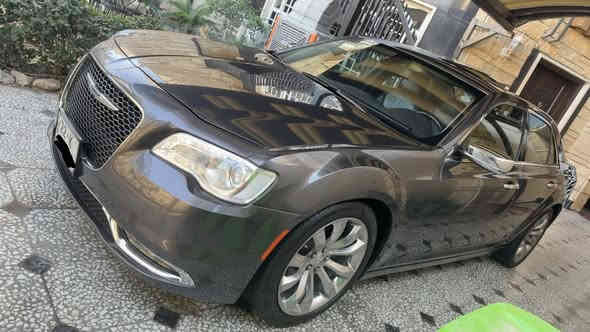 السلام عليكم …
للبيع اوباما ٢٠١٩ لمتد امريكي فول مواصفات ١/١  محرك ٦ سلندر
ضرر بسيط بدون ايرباك رقم وهزة جديد سنوية ب اسمي 
بدون اي نقص سيارة جداً نظيفة المواصفات :- 
١- فتحة ( بنوراما ) 
٢- بصمة تشغيل + تشغيل عن بعد 
٣- كير ماوس 
٤- شاشة كبيرة + كامرة 
٥- كشنات تدفئة تبريد 
٦- كشنات كهرباء + جلد 
٧- ويل ٢٠ كروم بلادي 
٨- لايت لد نهاري 
٩- خزن ميموري 
١٠- فول تحكم ستيرن
١١- محرك ٦ سلندر ( ٣٦٠٠ ) 
١٢- ماشية ٦٤ الف 
وباقي المواصفات المعروفة
 ملاحظة ( صبغ فقط جاملغ امامي بدون ايرباك بدون دواخل ) 
عنواني بغداد حي الجامعة 
السعر ٢٣٧ ورقة
***********
