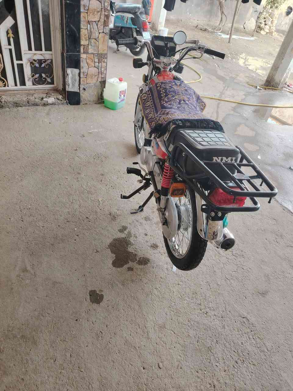 تعمير٢٥ كله شلامجه اصلي بس شاصي متياز سكنر السعر ٧٧٥وبيه مجال كلش قليل المكان كربلاء طوريج الاتصأل بألرقم ***********
