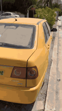 السلام عليكم شيري كوين موديل 2011
سياره جاهزه ارقام انكليزي بأسمي رقم 11 بغداد 
كير ومكينه جدد مابيها  قطرة تبخير 
مكاني بغداد مدينة الصدر للاستفسار 
***********   السعر 30
