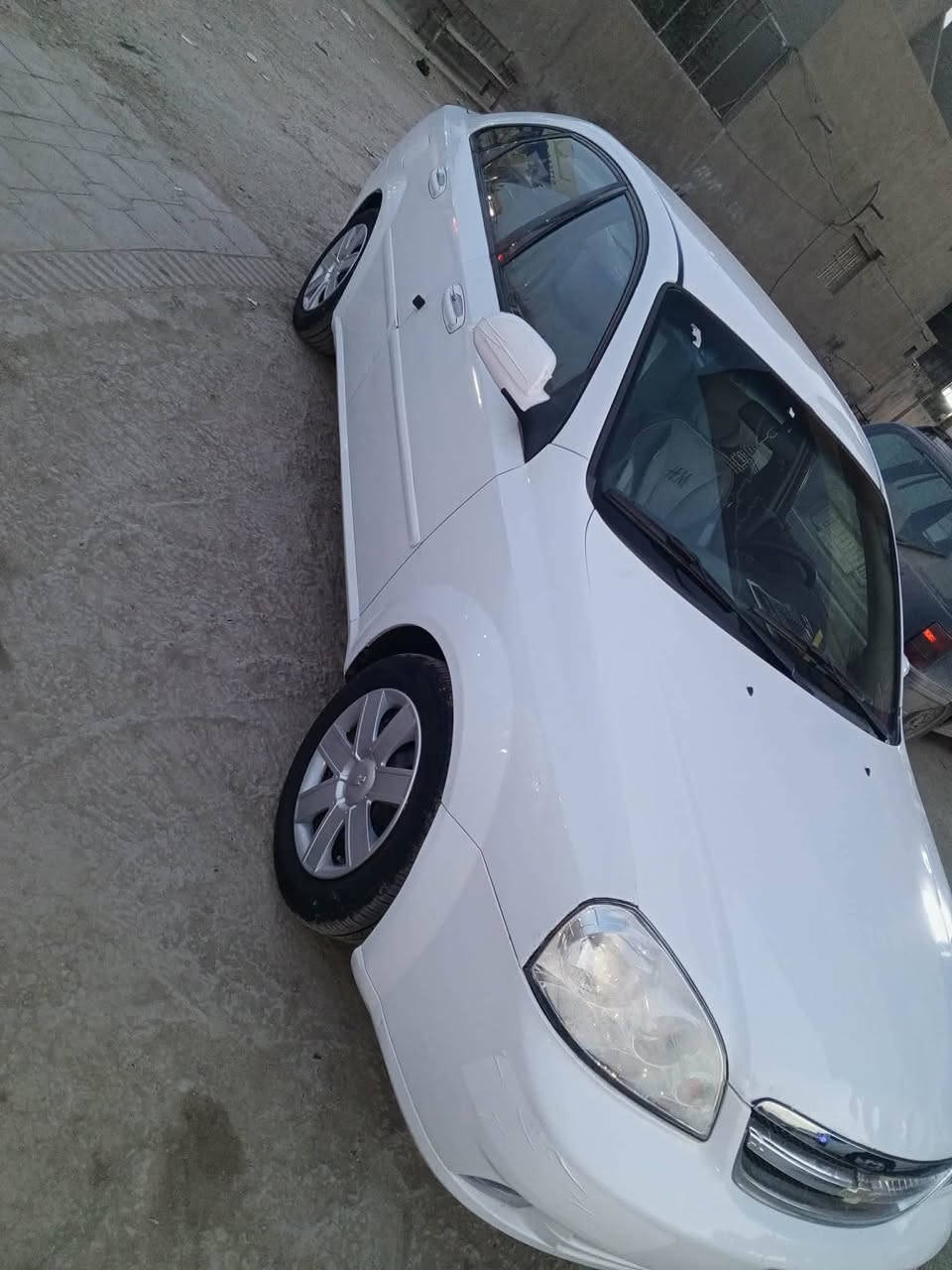 السلام عليكم
اوبتره2011 خليجي 
رقم بابل 
 السياره مكفوله من الضربه والتبديل 
بيها صبغ قطعتين بدون دواخل 
مكينه نظيفه كير نظيف 
حداديه جديده 
تخم تاير 
السياره جاهزه 
مكانها حله 
***********
