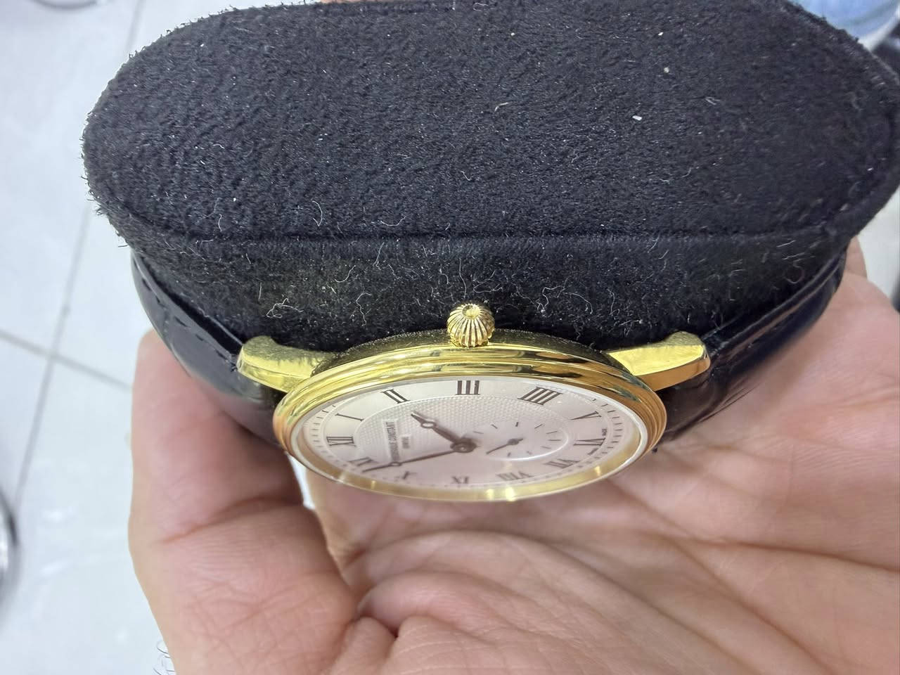 فريدريك اصلي سويسري قطر ٣٩ نظافة ١٠٠ سير مبدل فقط ساعة


**إذا كنت صاحب هذا الإعلان وتريد حذفه لأي سبب، رجاءا أرسل رسالة إلى الدعم الفني**