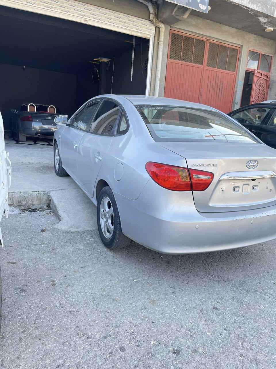 هۆندا ئافانتی 2010 
ئیکۆ
دەحامی مۆ دەحامی بەشەرت
جرکەو ۱٠٠ دۆلار ببڕە
شوێن حاجیاوا 
***********
