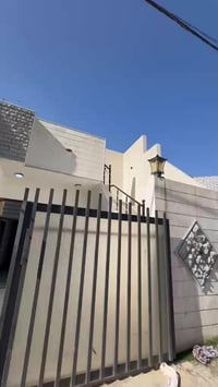 حي البدر • ١٠٠م • قريب شارع عام