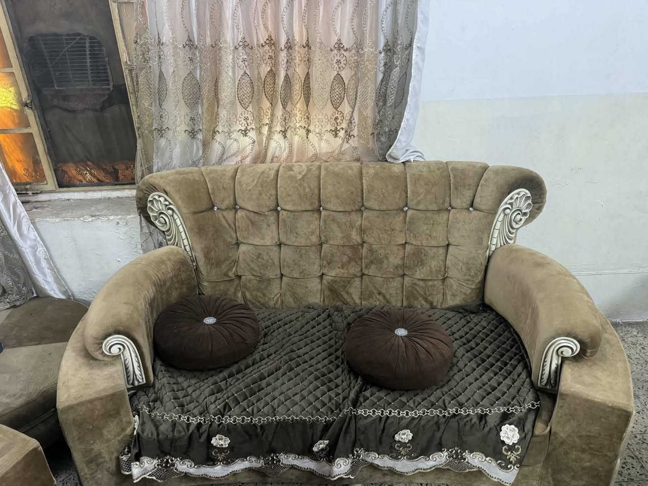 طخم اثنين كبار واحد وسط وكراسي مفرد اثنين مع ميز دائري خمس قطع مع كوشات🤭
المكان  موصل /حي نركال🤍


**إذا كنت صاحب هذا الإعلان وتريد حذفه لأي سبب، رجاءا أرسل رسالة إلى الدعم الفني**