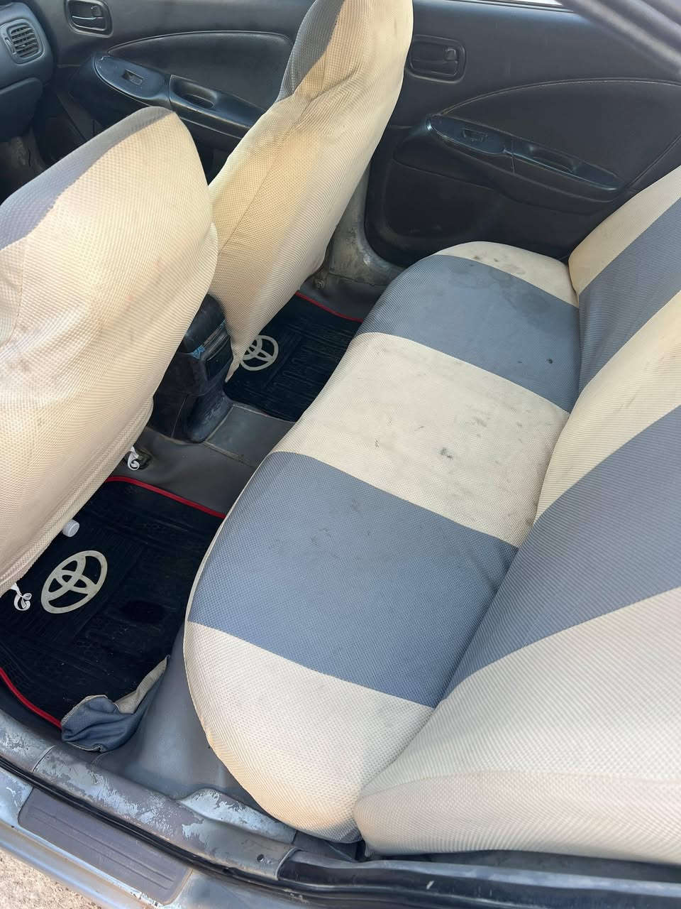 نيسان سني
موديل2000 رقم بصره مشروع وطني  سنويه 2028 تنتهي
مصبوغه عام 
حادث بند طاير
كير مكينه حداديه مكفولات
***********
