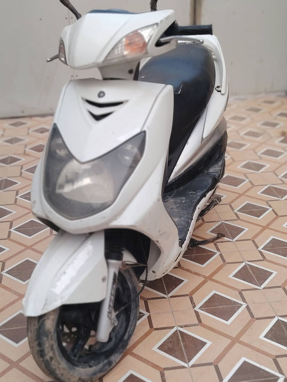 دراجه سكنس فحل
مكينه مكفوله 

نقصها بريك امامي و باتري

السعرالمطلوب 500
العنوان بعقوبه 
هاتف ***********
