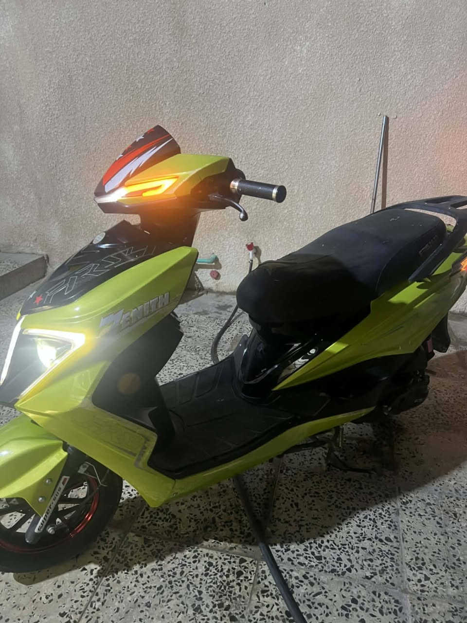 سلام عليكم سكنس البيع موديل 23 محرك مكفول كهربايات كلها شغاله السعر 400وبيها مجال رقم الهاتف *********** متواجد بل نجف وبكربلاء
