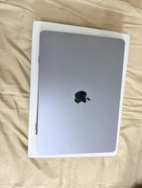 سعر مليون و150 صدار 2024  حجم الشاشة 15.3 عدد دورات الشحن 25  معالج M3...