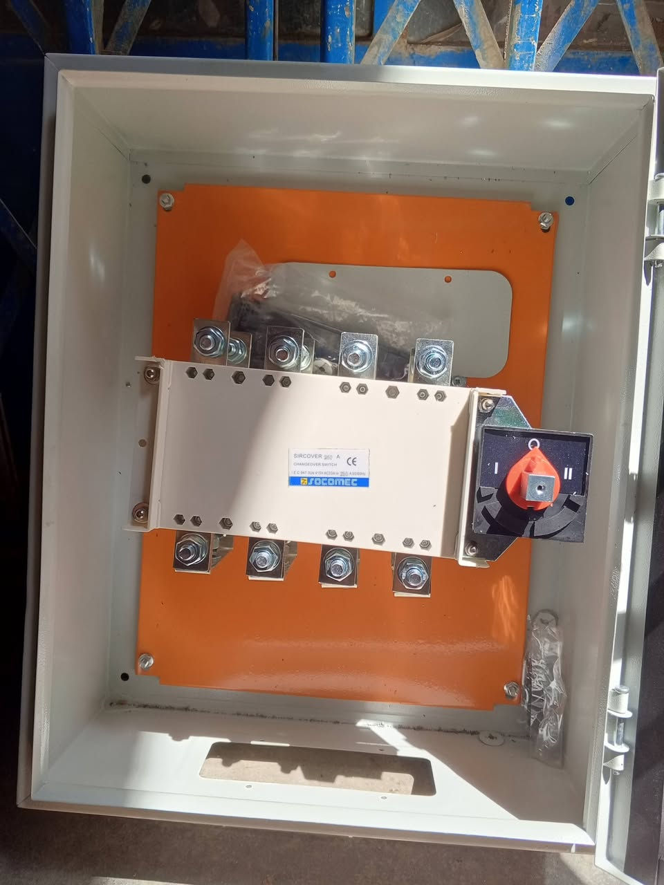 سلام عليكم ورحمه الله وبركاته
يوجد لدينا جنج اوفر سكوميك 
160 امبير 
250 امبير 
400 امبير 
630 امبير 
1000امبير
1250 امبير 
استفسار *********** مرتضئ عكد 
يوجد لدينا توصيل لجميع المحافظات العراق 👉👉👉
