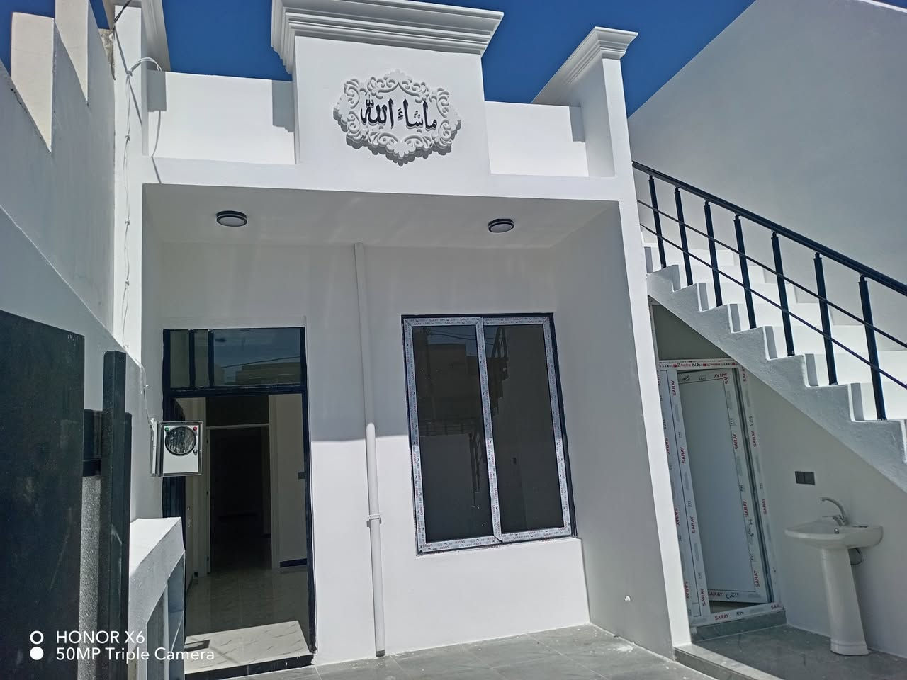 رقم الاعلان 2426
#دار للبيع 100م
صفر _مامسكون _zero
كركوك بنجاعلي قريب جامع سراط المستقيم
#مكونات (غرفة نوم مطبخ استقبال وصحيات وكراج سيارة)
مواصفات البيت :
نظام دكت
سقف مغربي
فول سيراميك
ماي بين يوم ويوم
فرع تبليط
فرع عريض
وجهه جبس بوند
للمعلومات أكثر تواصل مع الأرقام التالية
☎️ *********** واتساب
☎️ *********** فايبر
#مكتب_ازاد_للعقار
