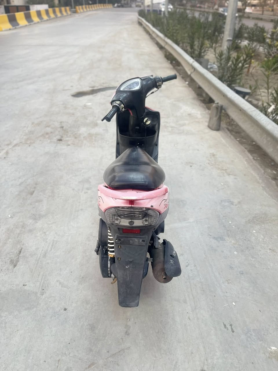 يا الله السلام عليكم 
من رخصة الأدمن 
دراجه عدله للبيع 
الدراجه صارلي اسبوع من نزلتها من الرمبه 
الدراجه على ايدي نظيفه حتى ما طالع بيها هواي
المكان بغداد القاهرة يم جسر النداء
السعر خاص 
رقم ***********
الشراي يعرف بأسعارهن 
و اسف على الإطاله
