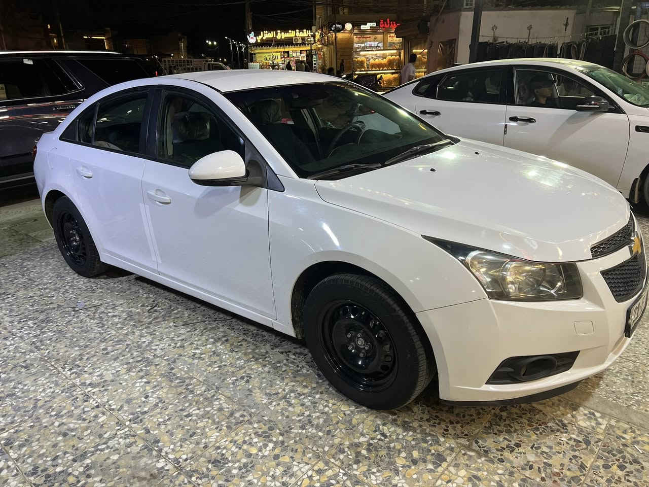 السلام عليكم : بيع مستعجل ( كروز 2012) محرك 1600 أوبترا رقم سليمانية حادثها باب+ جاملغ الأمامي جهة السايق بيها 3 قطع صبغ نقصها دبلات خلفية والبور ضعيف السيارة ماشاء الله كاعدة ونصبتها حلوة وبالعافية عالياخذها السعر المطلوب 55 قفل بدون عملة اعتقد سعرها مناسب


**إذا كنت صاحب هذا الإعلان وتريد حذفه لأي سبب، رجاءا أرسل رسالة إلى الدعم الفني**