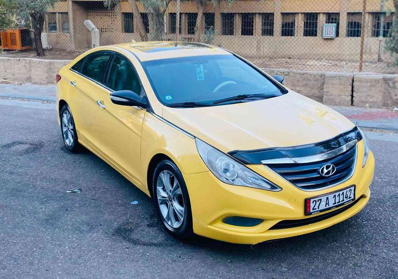 سلام عليكم هونداي سوناتا موديل 2012 وارد امريكي حادث جاملغ خلفي بدون دواخل والباقي مكفول كفاله سياره كلهه اليبل واحد فول مواصفات واحد علا واحد تحكم ستيرن شاشه كامره دواره لايت زنون اصلي يدات نيكل بلاد شاير بل مري مري شفط فتحه سقف كهربائيه كشنات جلد  كهربائيه تدفهه تبريد ثلج قطعتين بصمت تشغيل بصمه ابواب بصمت جنطه شفط  حساسات خلفيه اماميه مكينه 2400 وكير مكفولة كفاله عامه تخم تاير جديده حداديه جديده وجاهزة بمعنى الكلمه السعر 85الاستفسار*********** رقم نكليزي بسمي سنويه 2030 مصفره هيه وغرامات مكان سياره كربلاء
