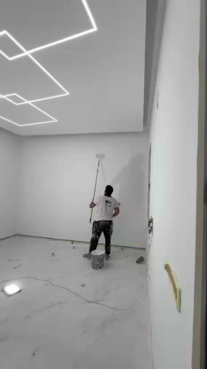 صبغ داخلي خارجي طلس معاجين ديكوريه عوازل اسطح روف كارد معالجة الرطوبة ترميم
***********
