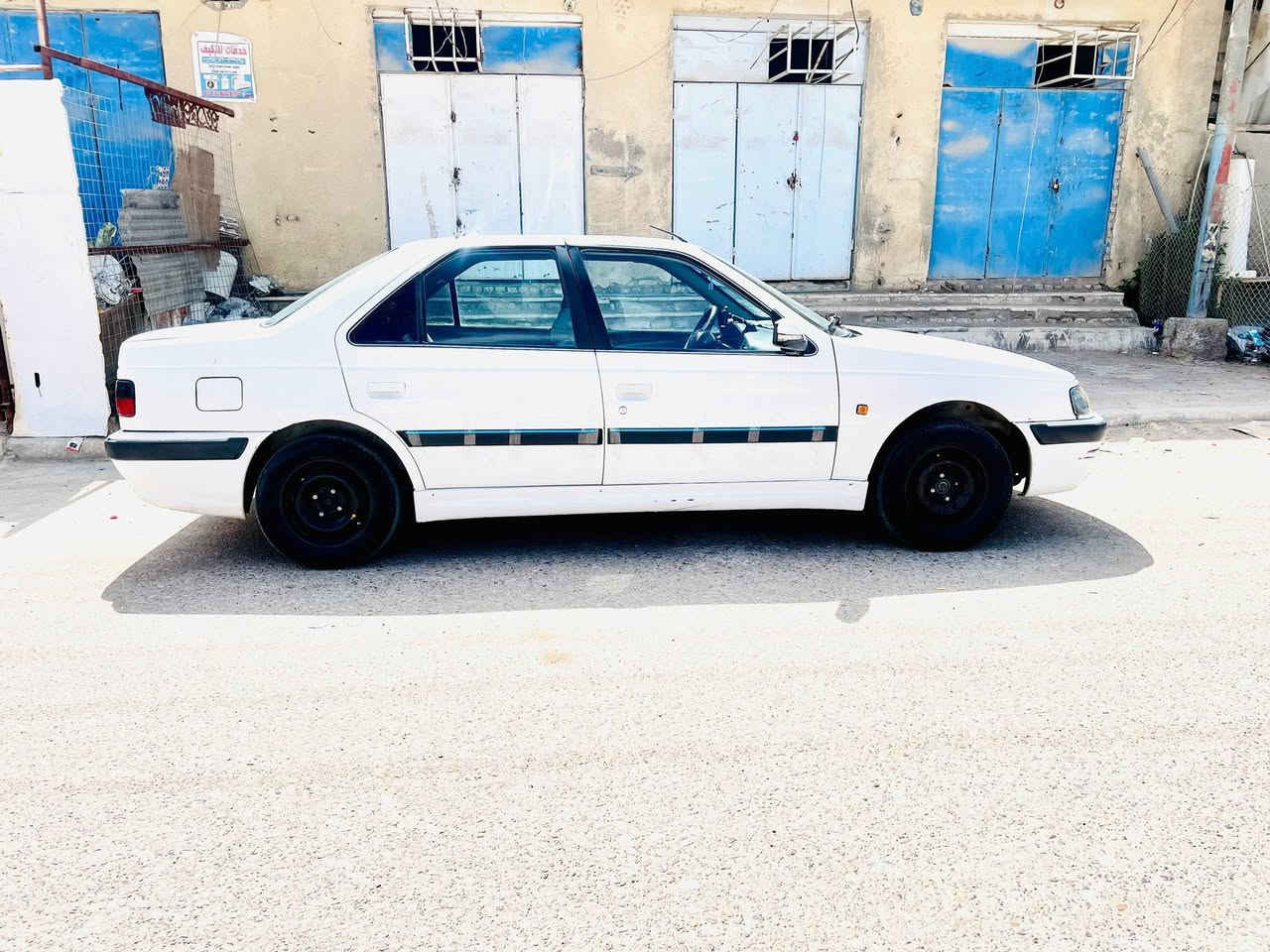 السلام عليكم بيجو بارس مديل 14 سياره حداديه مشط تخم تاير  كله جديد سياره حلوه ونضيفه سياره بيه جاملغ مبدل وبيه تنكيدات مال خياس الباب الوره السايق بلحافه سياره نضيفه وما متعوبه مال بيت سياره سنويه لل31 سياره رقم ميسان انكليزي سياره بسمي وشرط التحويل السياره ب 45وبيه مجال   مكاني ميسان حي الامام الصادق
رقمي ***********
