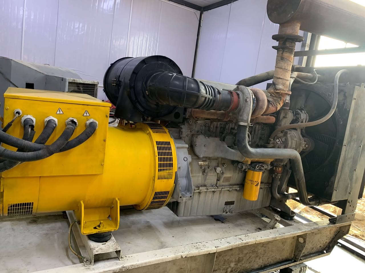 بيركنز 2500 للبيع استندر المولد جاهزه على حمل توليد 550 كيفي مجفتة جديد لا صرف لا بخار مكانهه الغزالية الهياكل رايدهه بدفترين وبيهه مجال ***********
