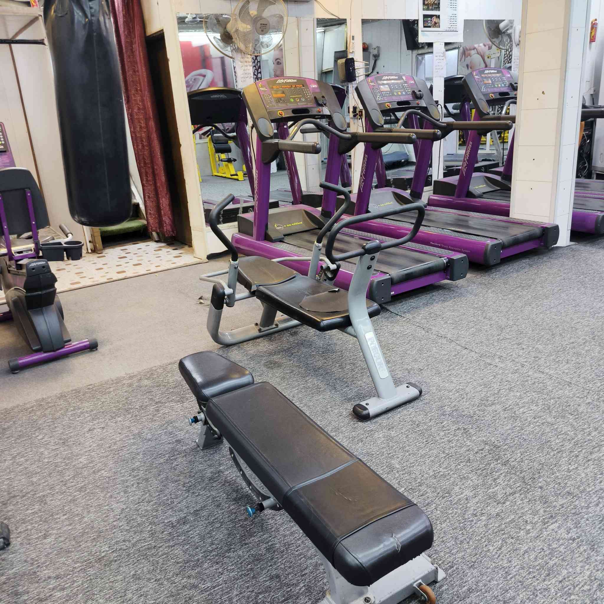 السلام عليكم للبيع أجهزة جم نسائي متكاملة اغلبها لايف فتنس في البصرة للأستفسار ***********
