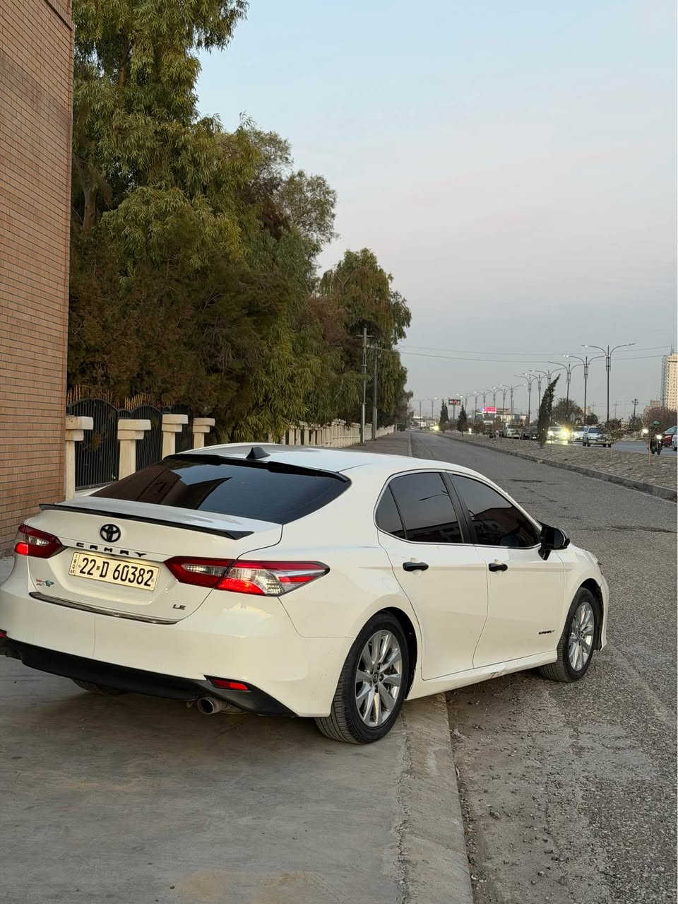 سلام علیکم تويوتا كامرى مۆدیل(2018)Le ڕەقەم و سەنەوی و هەزەى نويية . 
سەیارةكة بي سبوغة  ٤-٥ جيي بجوك ساردى هةية . بەناوکردن و گێڕ مەکینە و تەبرید بەشەرت
سعر182 $ وەرەقە و معامەلەکی برایانەی تێدایە 

*********** أربيل, العراق
