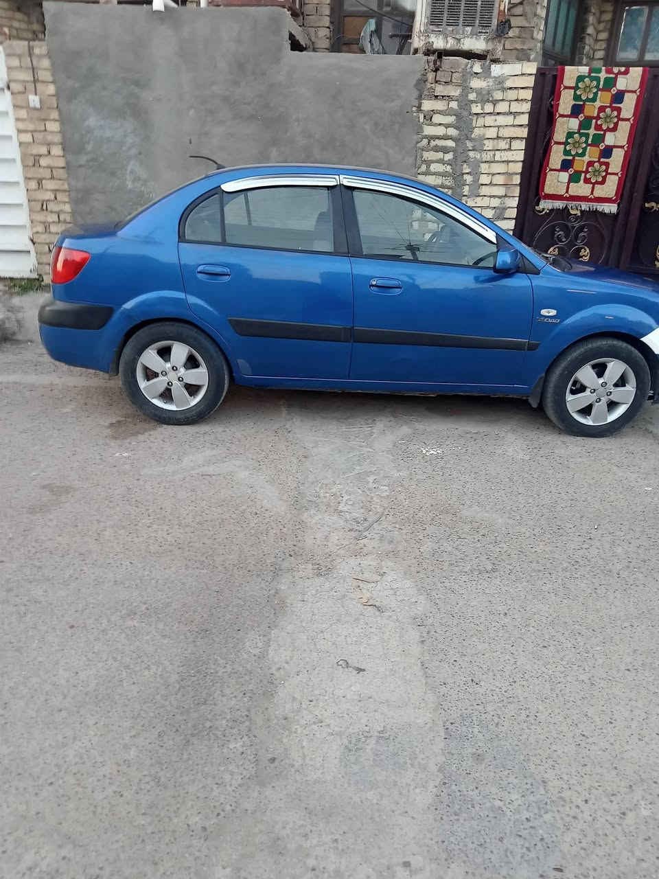 للبيع كيه ريو موديل 2007 مكفوله كفاله عامه عنوان بغداد البياع سعر 80 رقم *********** بيه واساب
